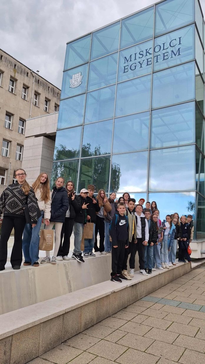 561728352_1394274412287070_7079453672263555727_n