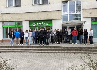 Rendhagyó órákon a 8.b